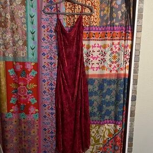 FOREVER 21 Red Textured Sheer Maxi Dress With Open Back & Tie Size Juniors Small